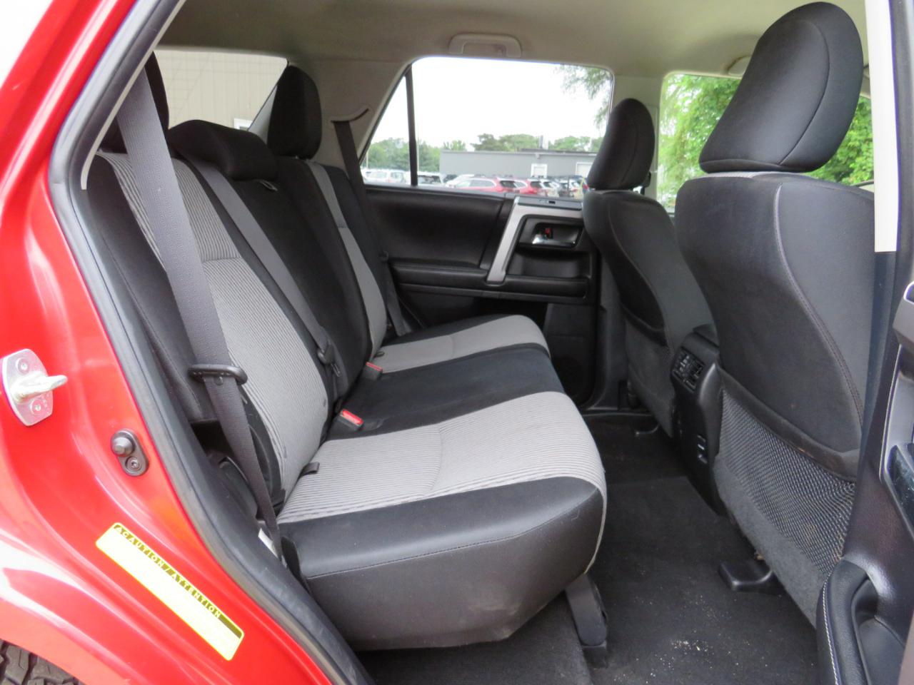 Toyota 4Runner SR5 4WD 2014