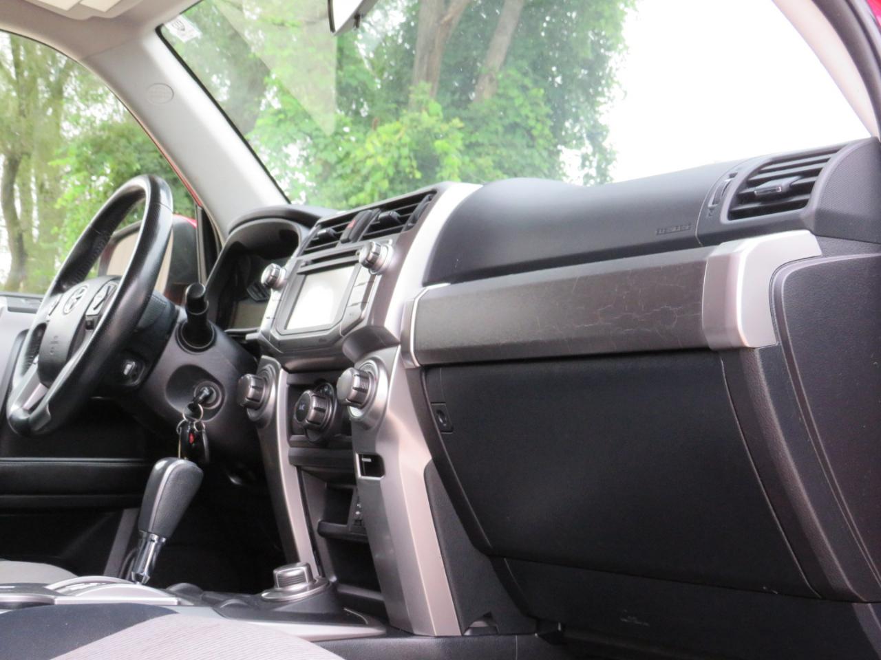 Toyota 4Runner SR5 4WD 2014