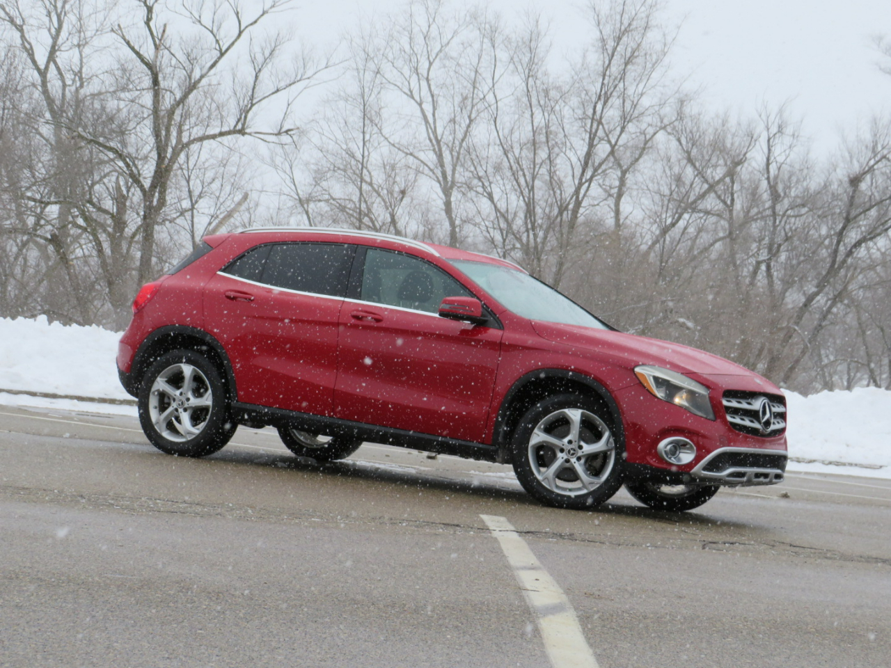 2020 Mercedes-Benz GLA GLA250's photo