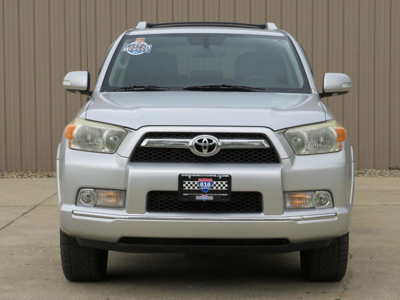 Toyota 4Runner SR5 4WD 2011