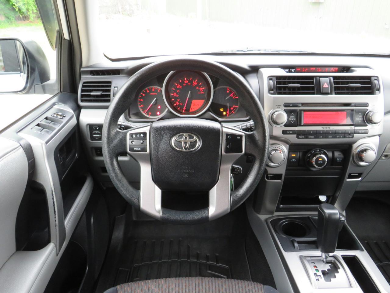 Toyota 4Runner SR5 4WD 2011