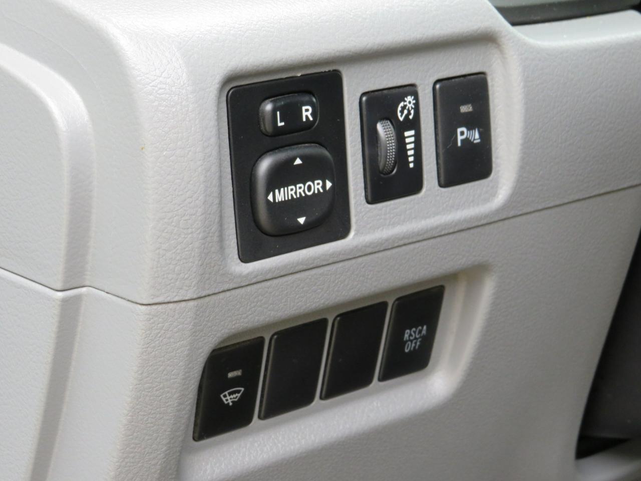 Toyota 4Runner SR5 4WD 2011