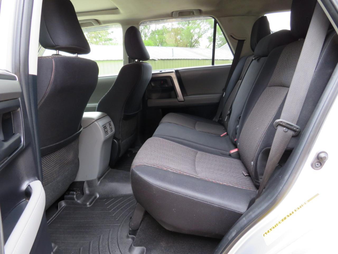 Toyota 4Runner SR5 4WD 2011