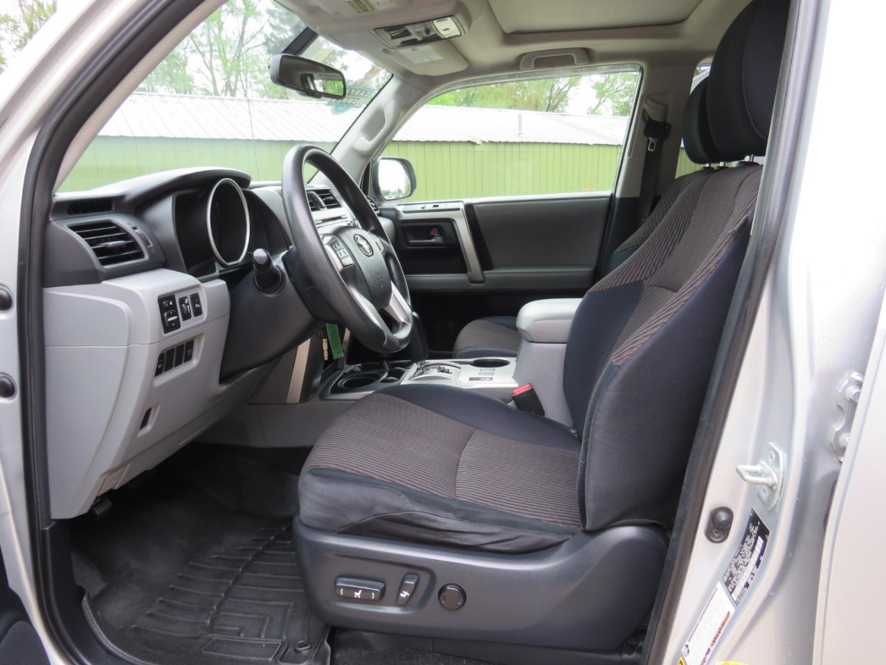 Toyota 4Runner SR5 4WD 2011