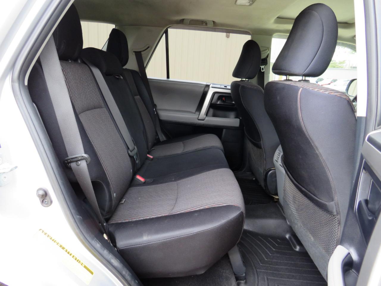 Toyota 4Runner SR5 4WD 2011