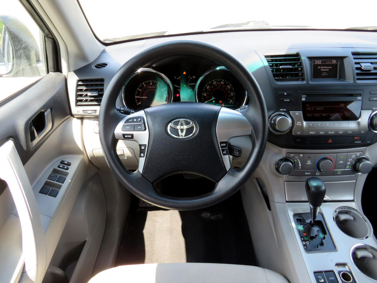 2011 Toyota Highlander Base photo 5