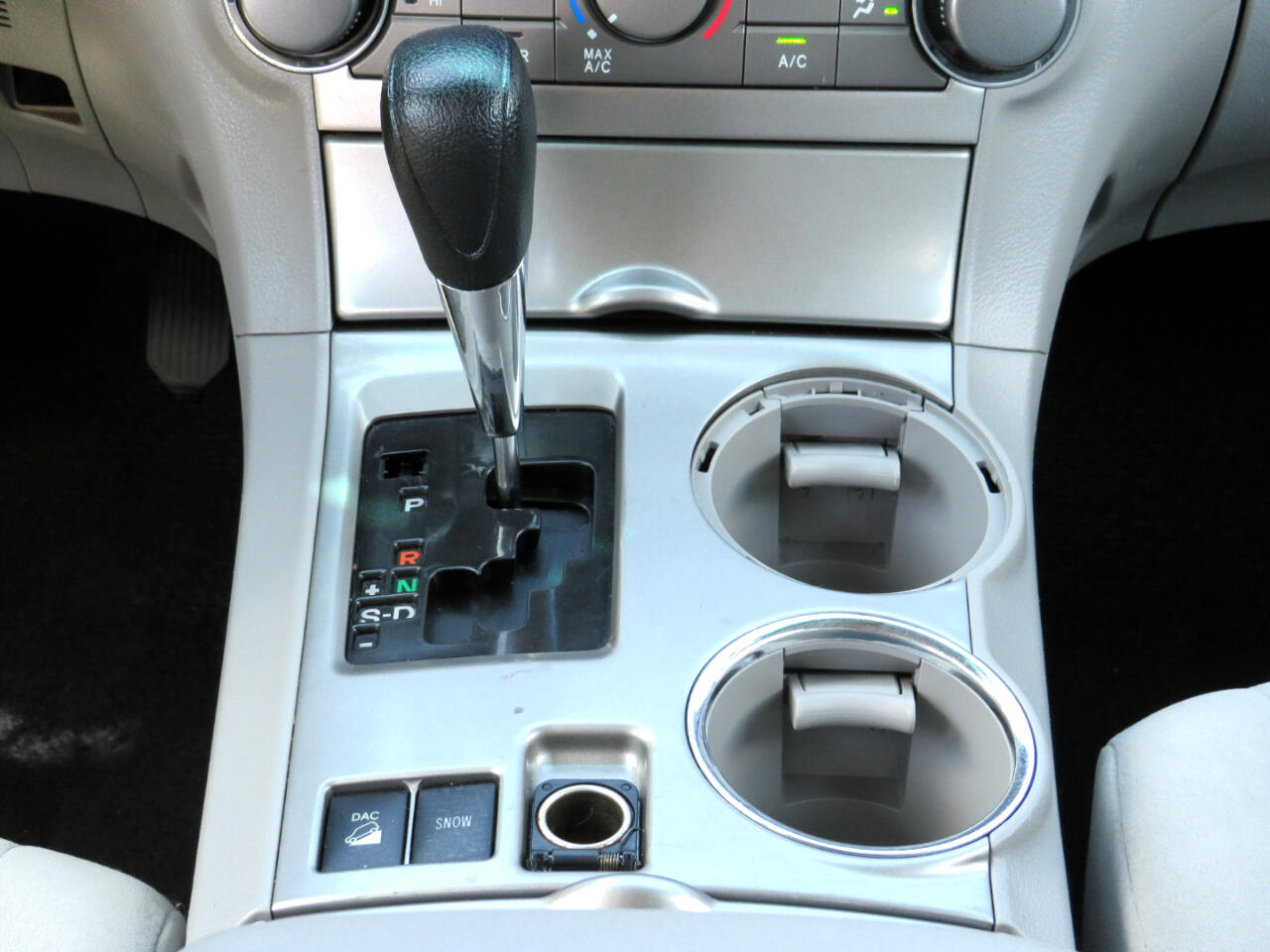 2011 Toyota Highlander Base photo 14
