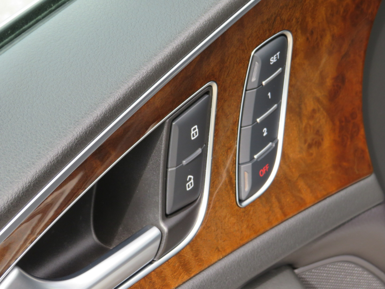 2013 Audi A6 Quattro Premium Plus photo 17