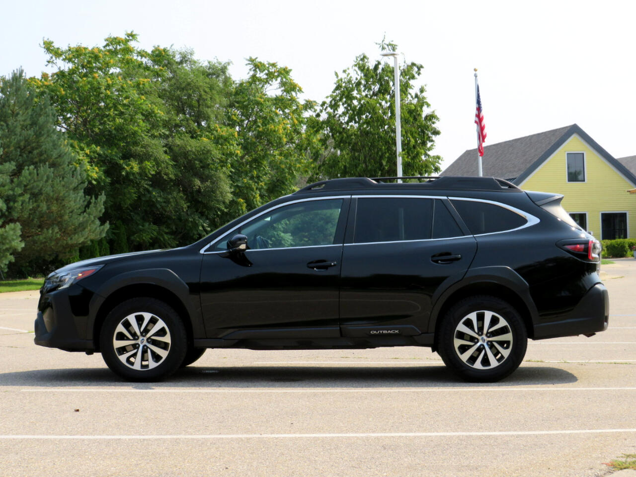 2023 Subaru Outback Premium photo 10