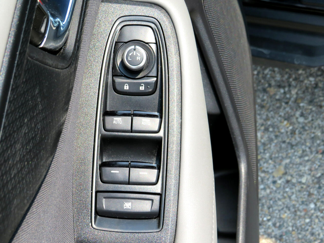2023 Subaru Outback Premium photo 17