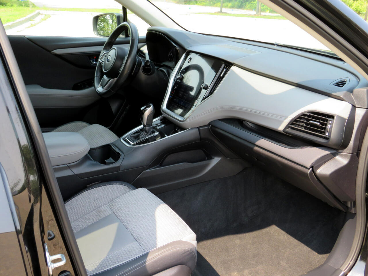 2023 Subaru Outback Premium photo 25