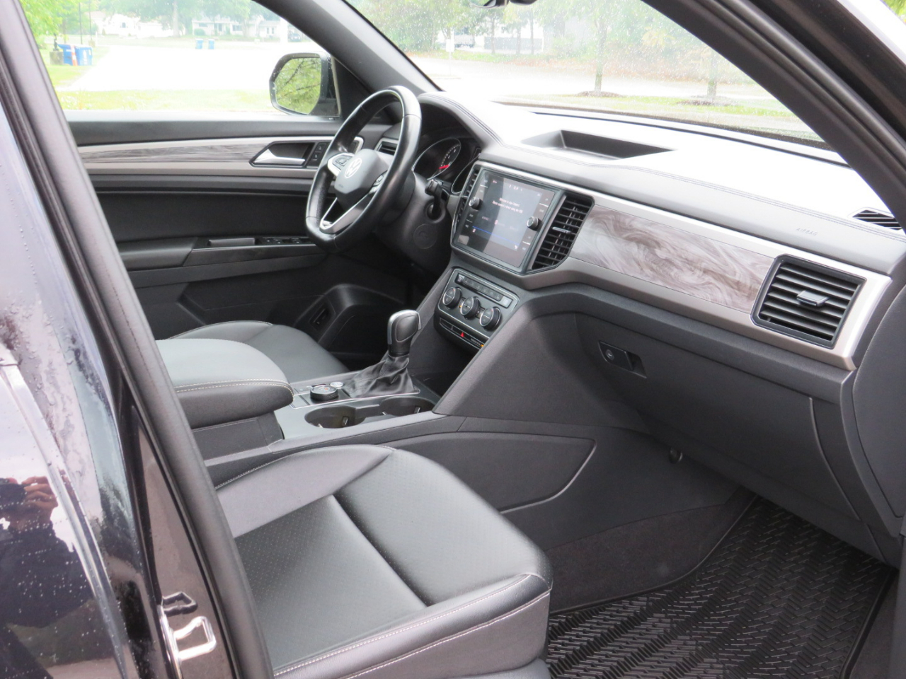 Volkswagen Atlas Cross Sport V6 SE w/Technology 4MOTION 2020 Volkswagen Atlas Cross Sport V6 SE w/Technology 4MOTION 2020