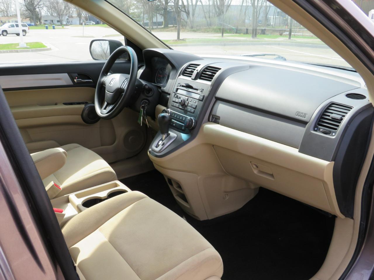 Honda CR-V SE 4WD 5-Speed AT 2011