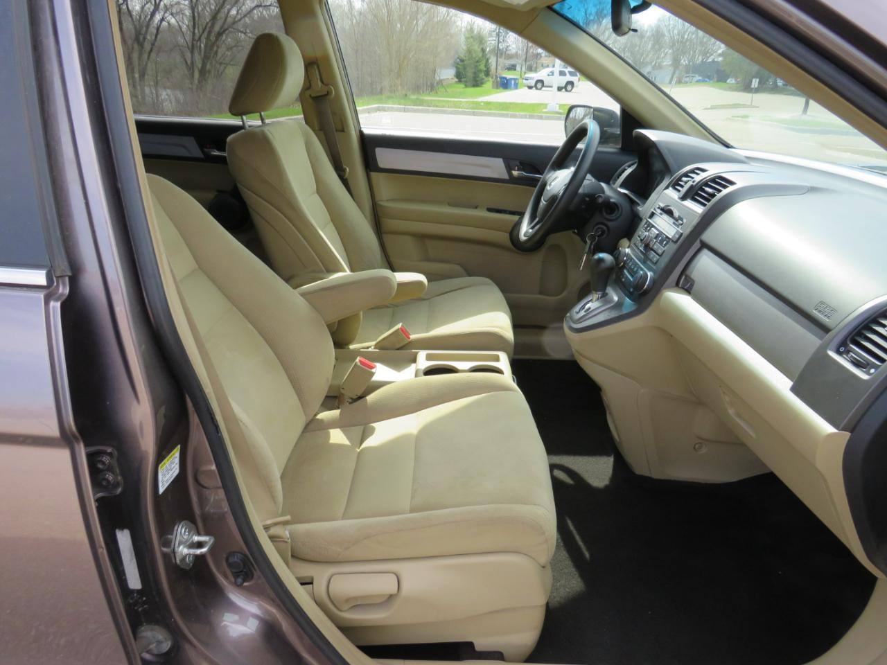 Honda CR-V SE 4WD 5-Speed AT 2011