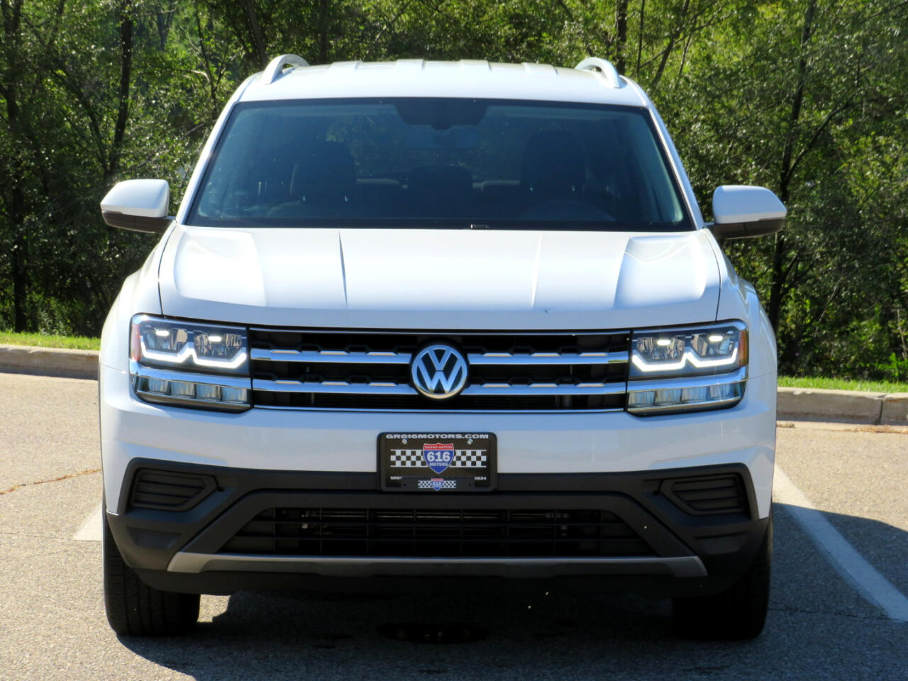 2019 Volkswagen Atlas V6 S photo 2