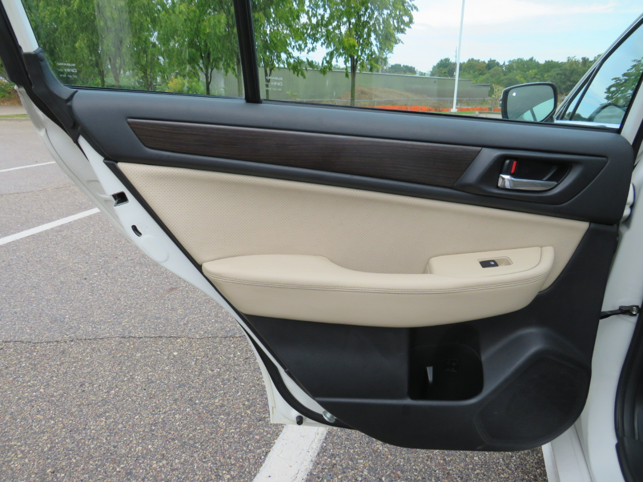 Subaru Legacy 2.5i Limited 2015 Subaru Legacy 2.5i Limited 2015