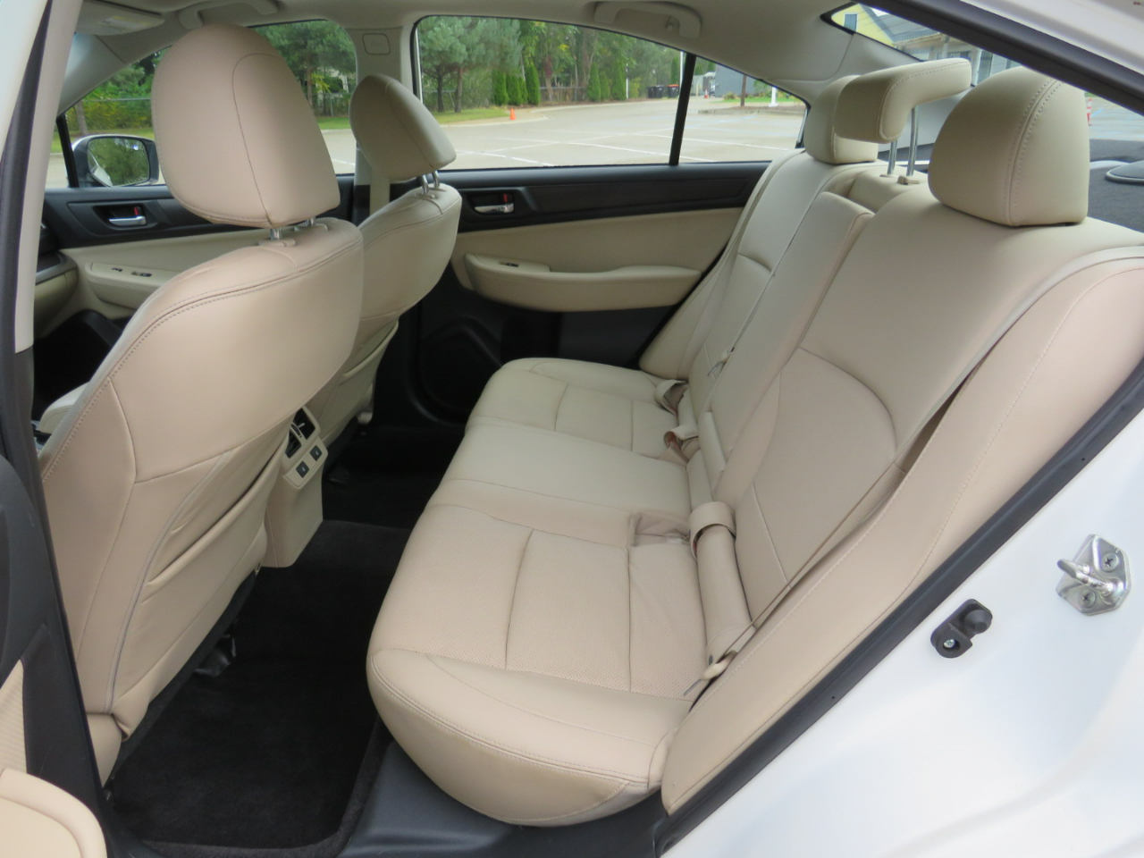 Subaru Legacy 2.5i Limited 2015 Subaru Legacy 2.5i Limited 2015