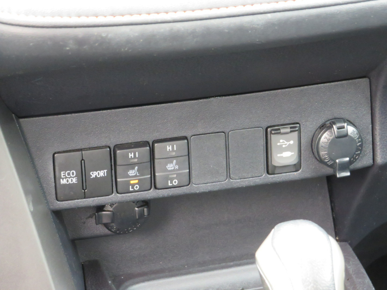 Toyota RAV4 SE 4WD 2017 Toyota RAV4 SE 4WD 2017