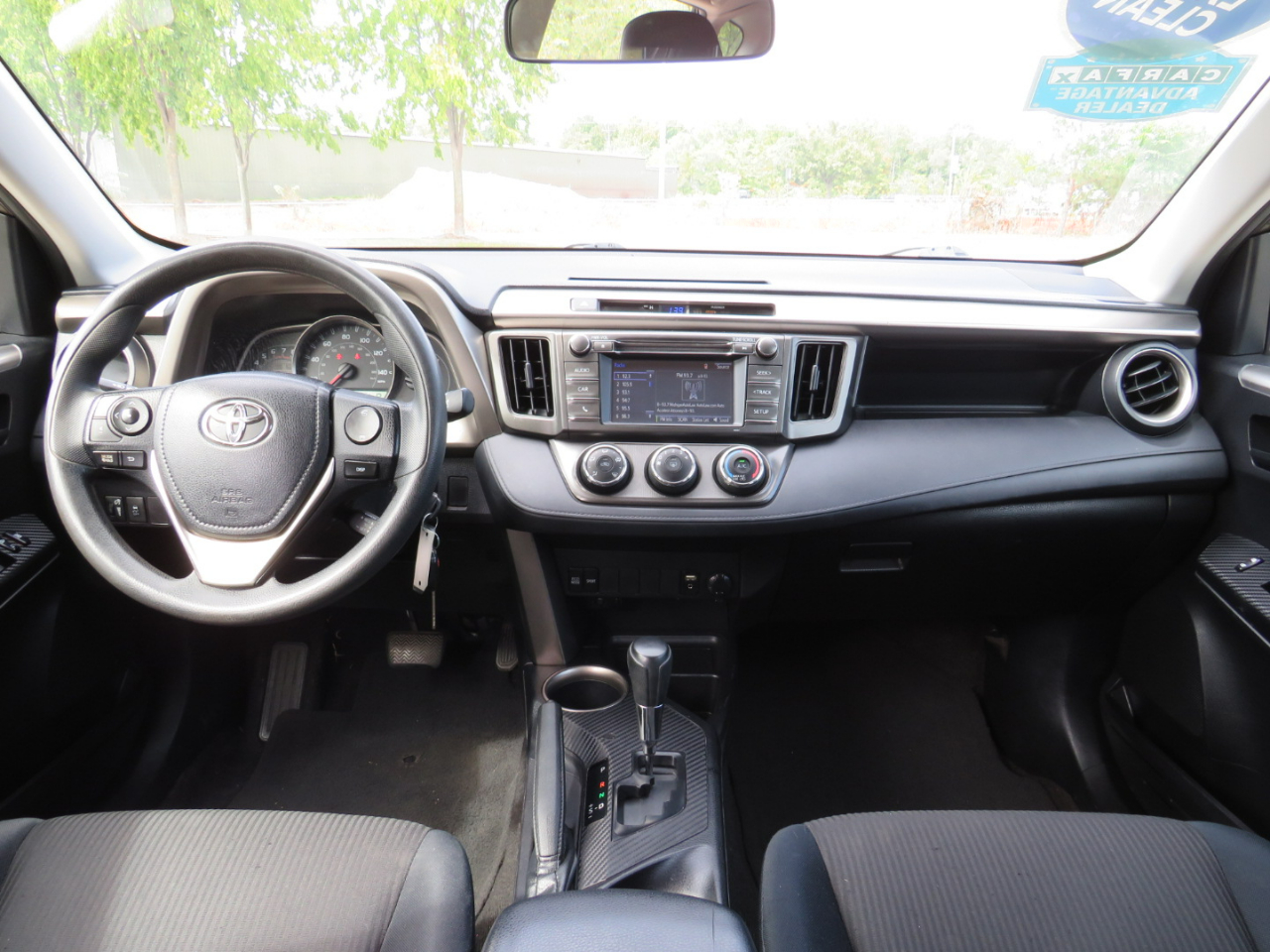 Toyota RAV4 LE FWD 2014 Toyota RAV4 LE FWD 2014