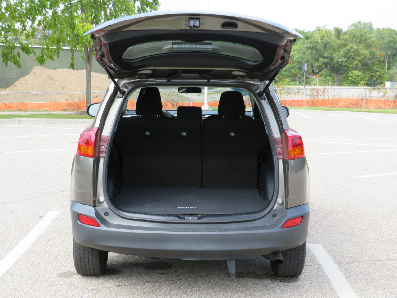 Toyota RAV4 LE FWD 2014 Toyota RAV4 LE FWD 2014