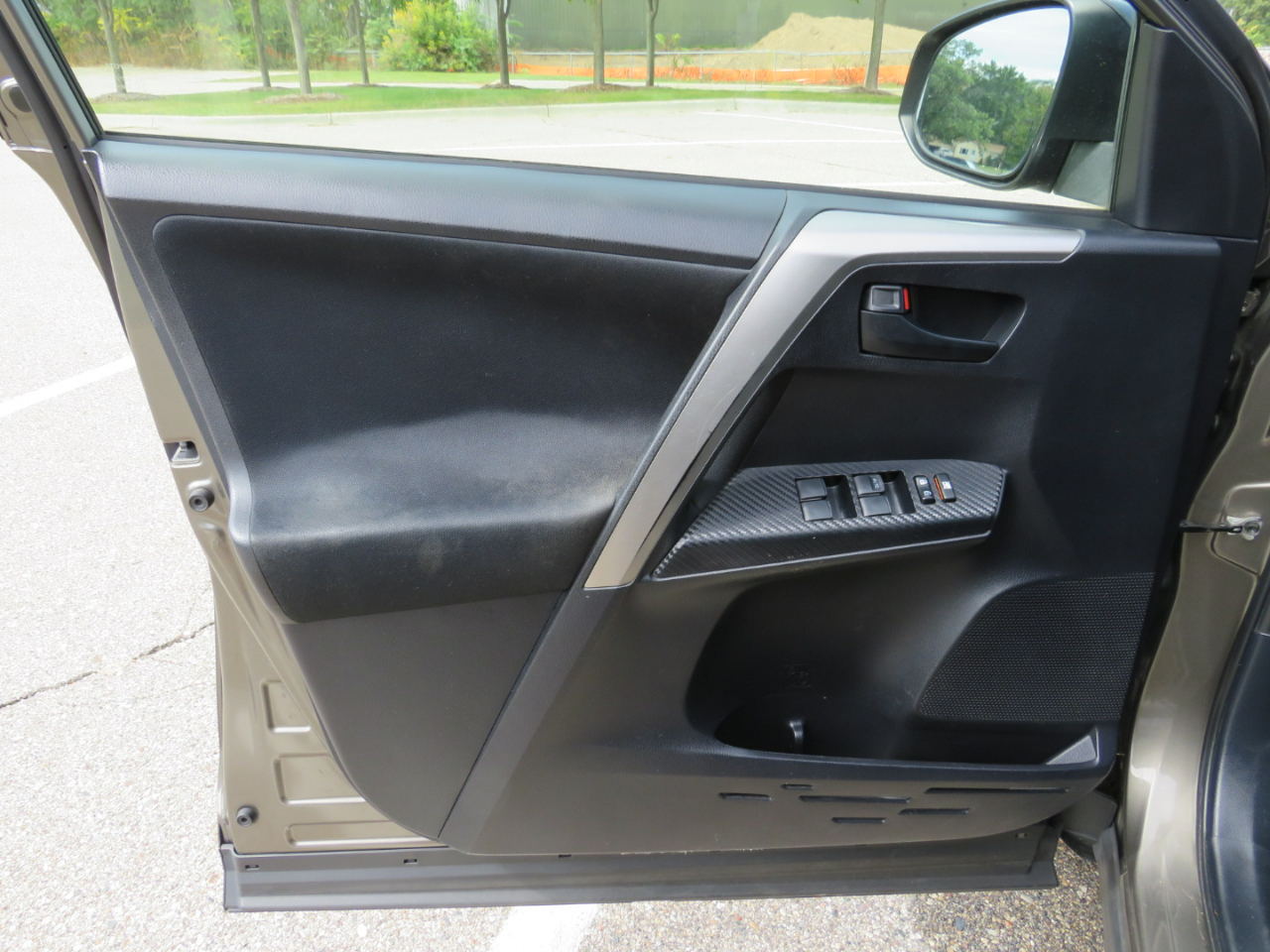 Toyota RAV4 LE FWD 2014 Toyota RAV4 LE FWD 2014