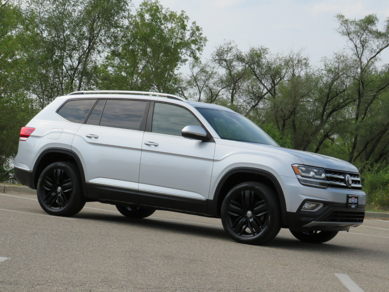 2018 Volkswagen Atlas V6 SEL photo 9