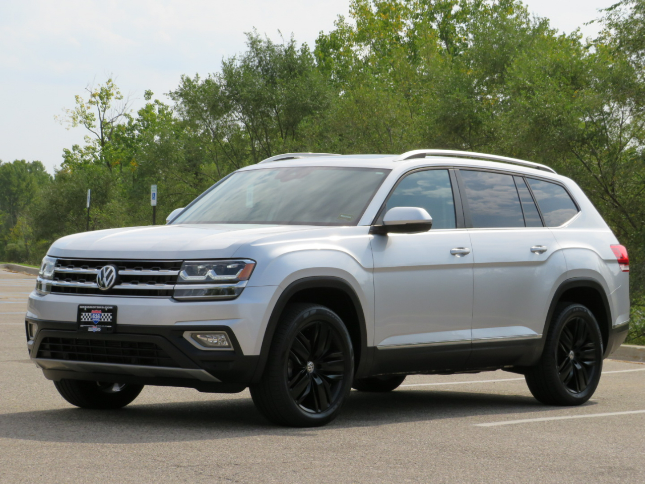 2018 Volkswagen Atlas V6 SEL photo 11