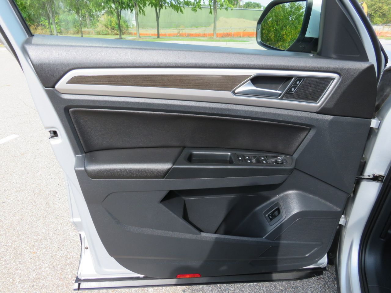 2018 Volkswagen Atlas V6 SEL photo 19
