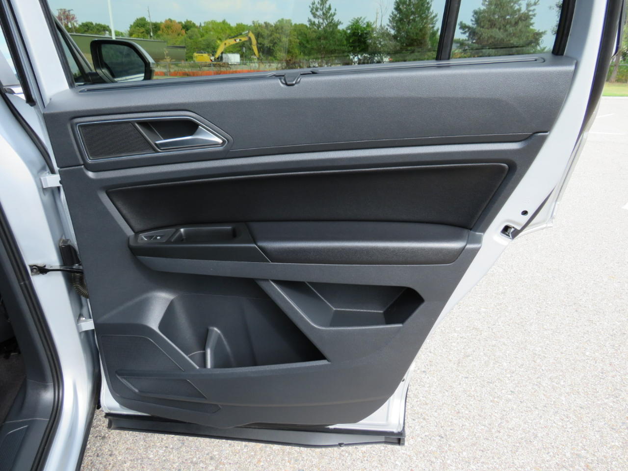 2018 Volkswagen Atlas V6 SEL photo 23