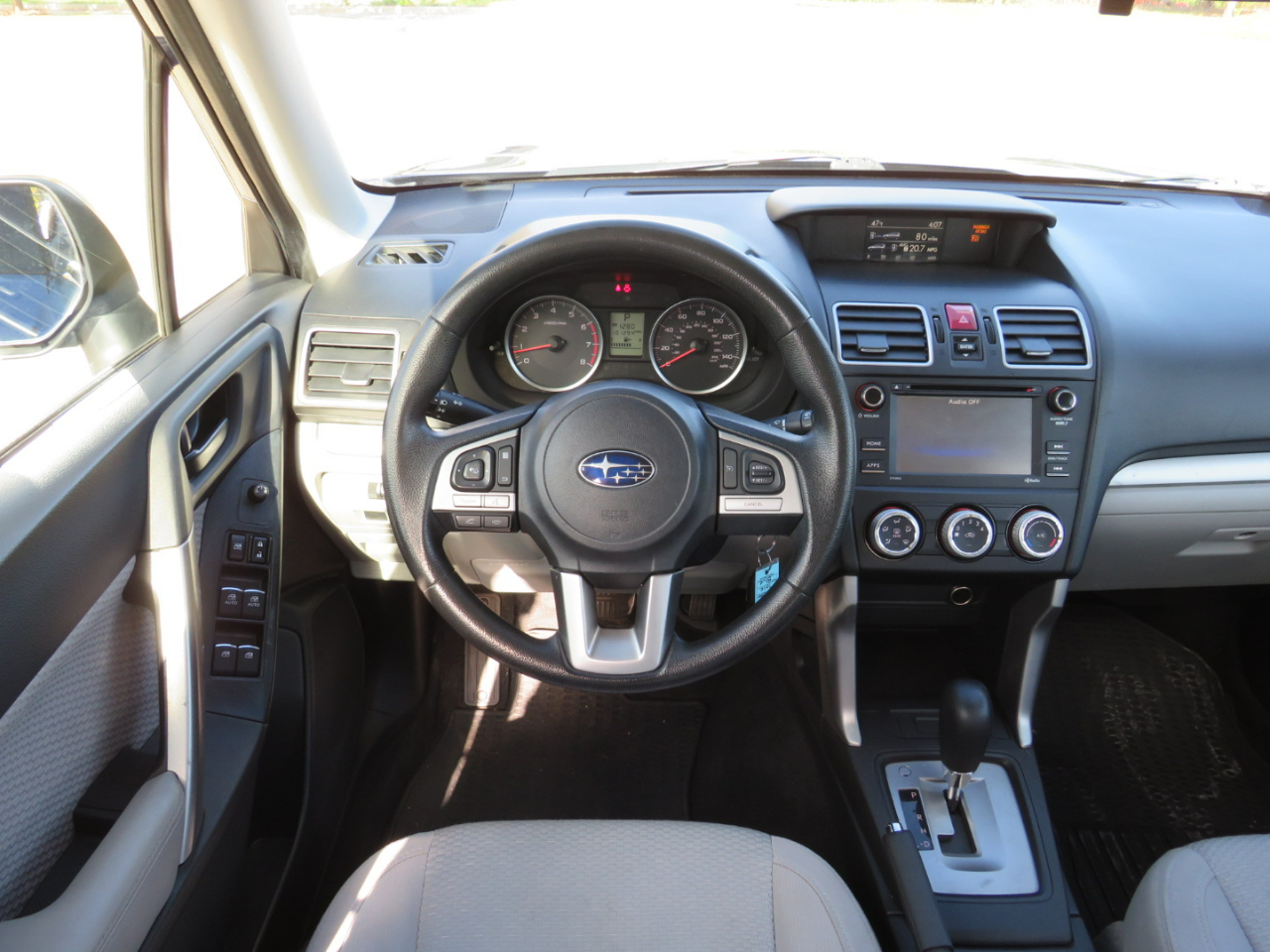 Subaru Forester 2.5i Premium PZEV CVT 2017 Subaru Forester 2.5i Premium PZEV CVT 2017