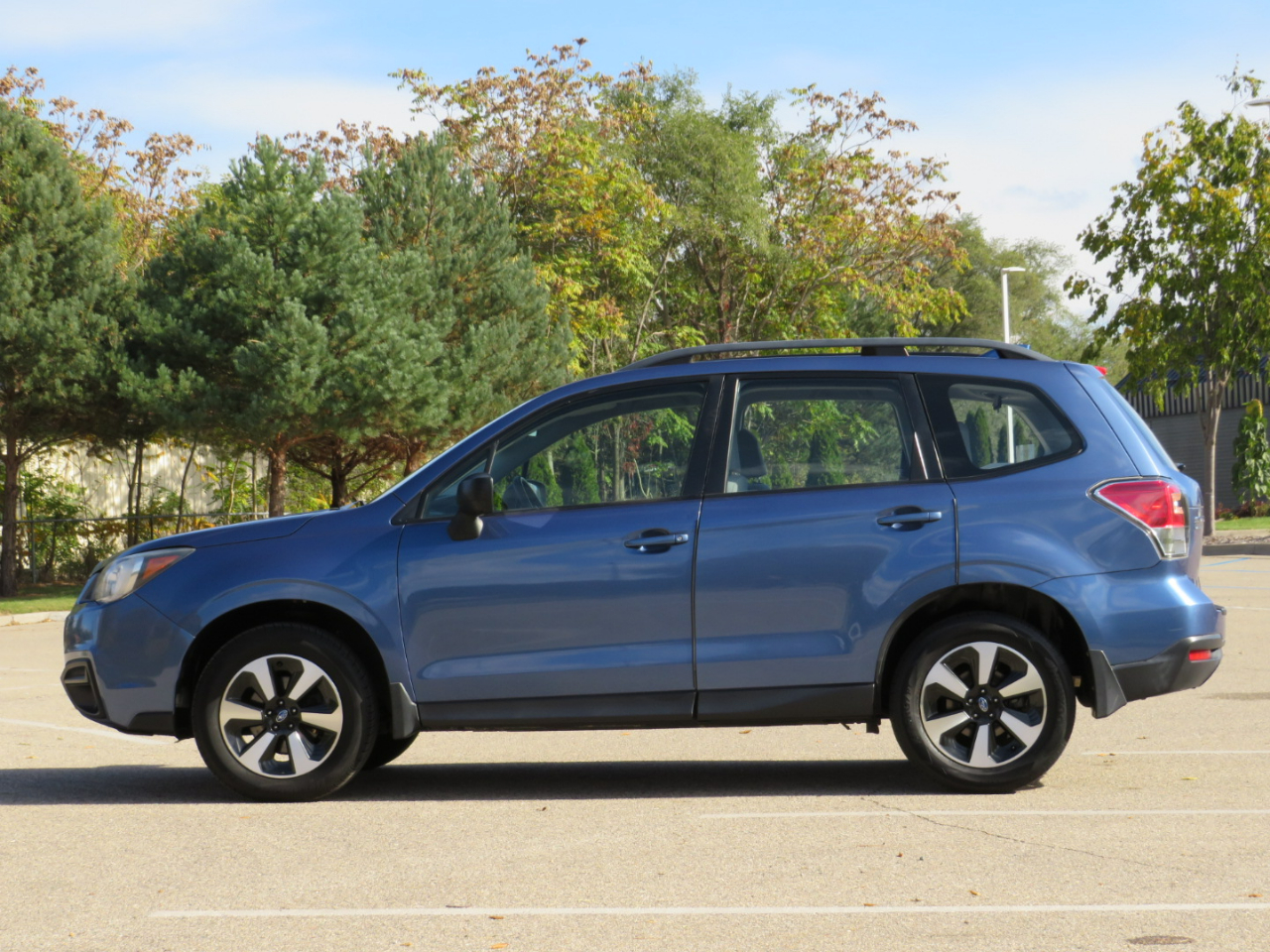 Subaru Forester 2.5i Premium PZEV CVT 2017 Subaru Forester 2.5i Premium PZEV CVT 2017