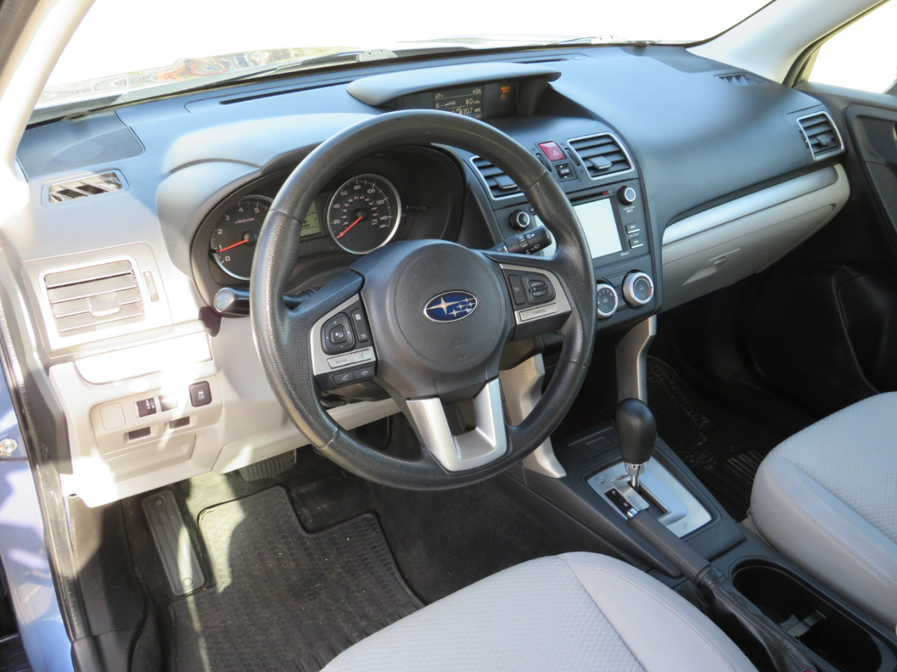 Subaru Forester 2.5i Premium PZEV CVT 2017 Subaru Forester 2.5i Premium PZEV CVT 2017