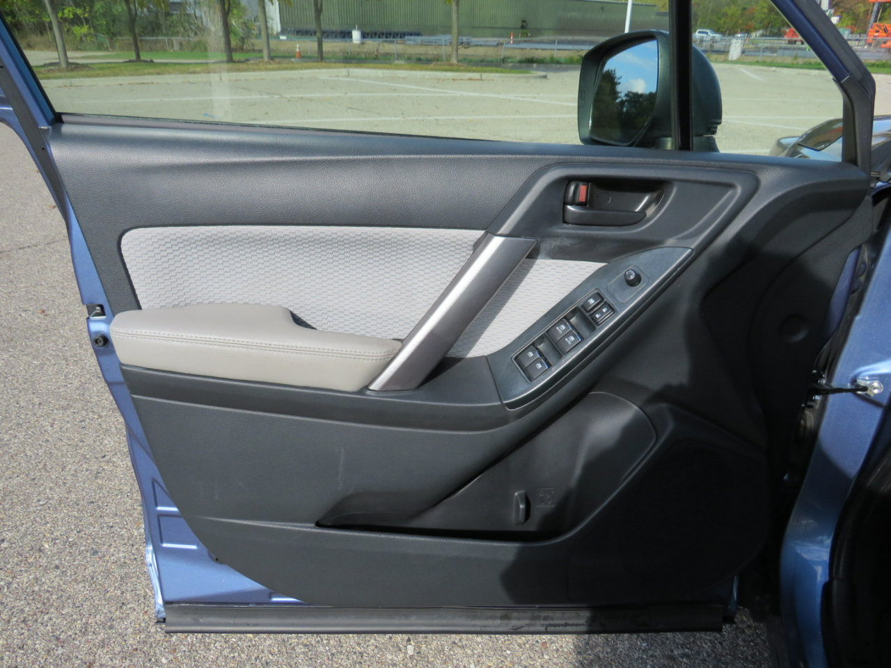 Subaru Forester 2.5i Premium PZEV CVT 2017 Subaru Forester 2.5i Premium PZEV CVT 2017