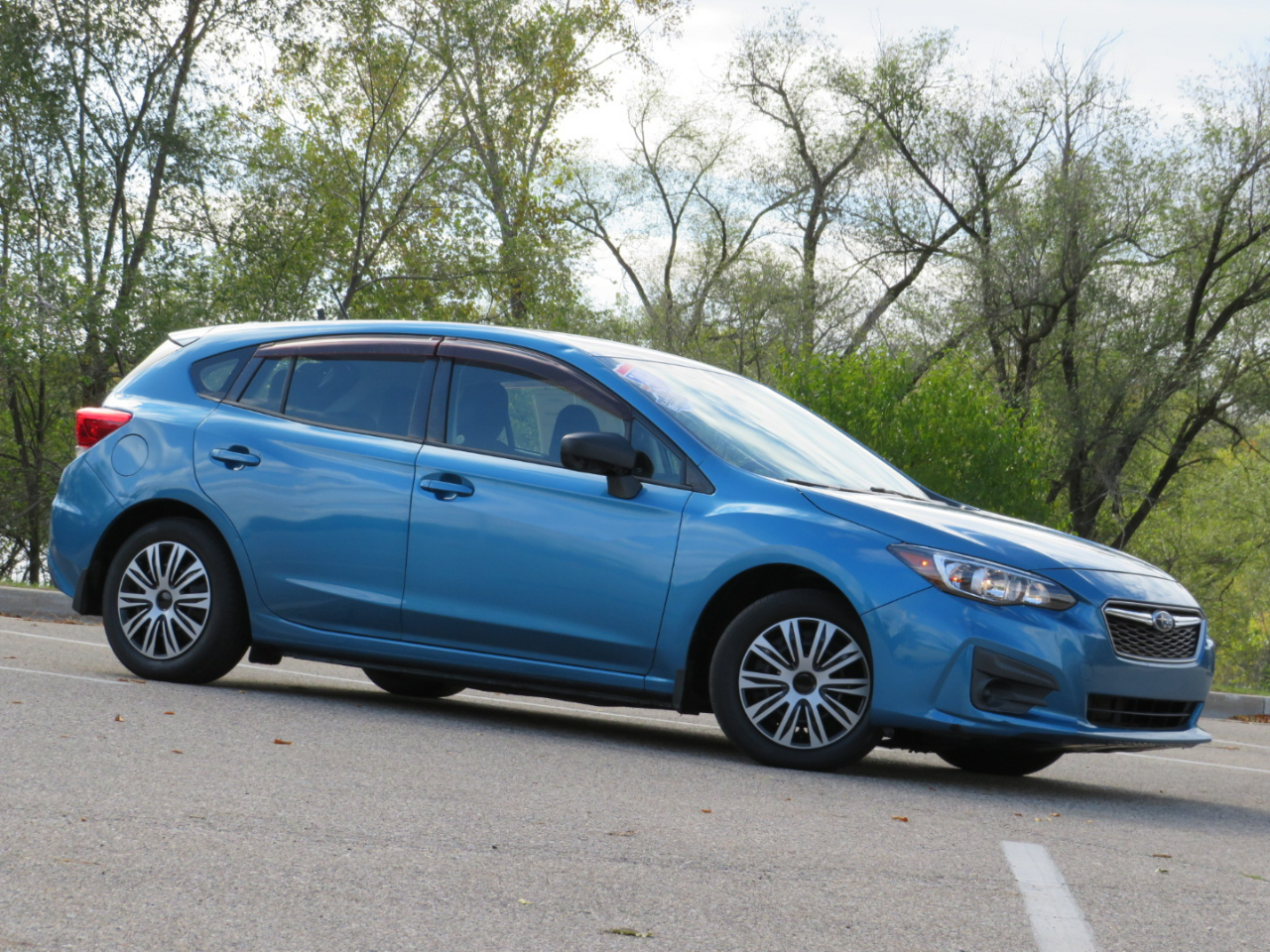 Subaru Impreza 2.0i 5M 5-Door 2017 Subaru Impreza 2.0i 5M 5-Door 2017