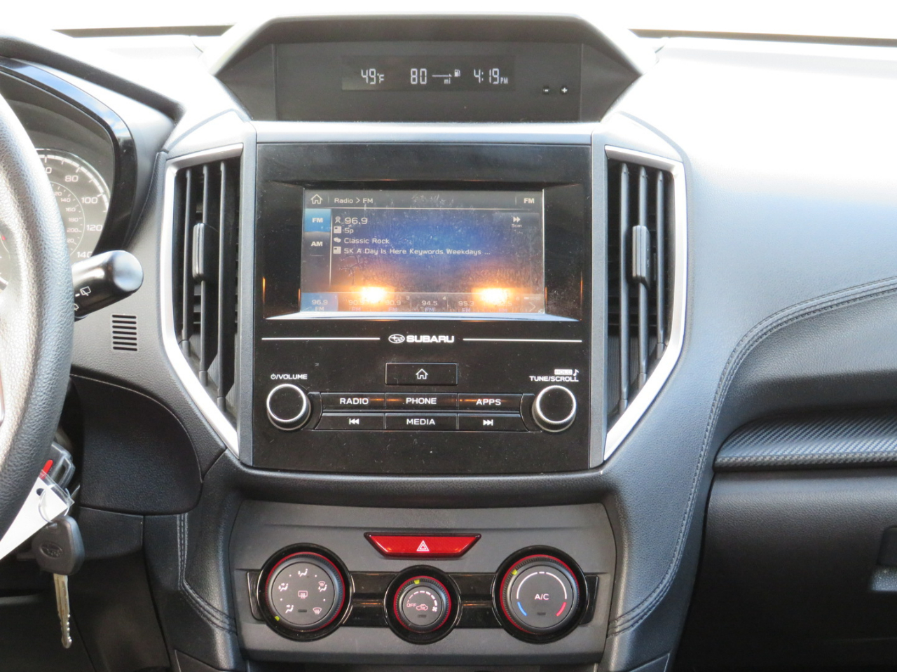 Subaru Impreza 2.0i 5M 5-Door 2017 Subaru Impreza 2.0i 5M 5-Door 2017