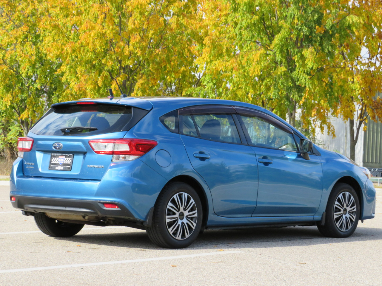 Subaru Impreza 2.0i 5M 5-Door 2017 Subaru Impreza 2.0i 5M 5-Door 2017