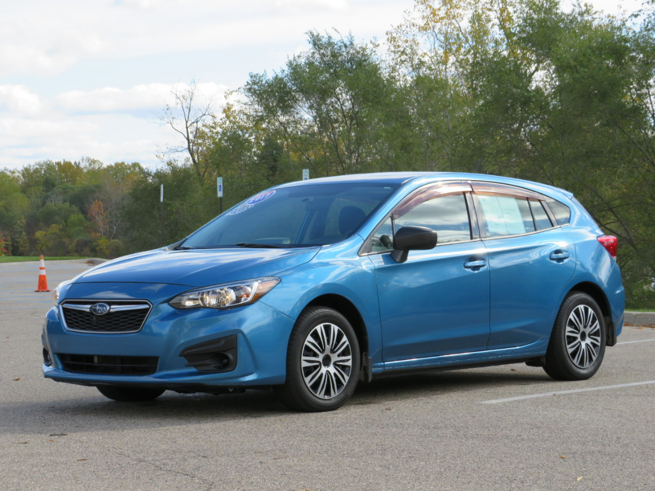 Subaru Impreza 2.0i 5M 5-Door 2017 Subaru Impreza 2.0i 5M 5-Door 2017