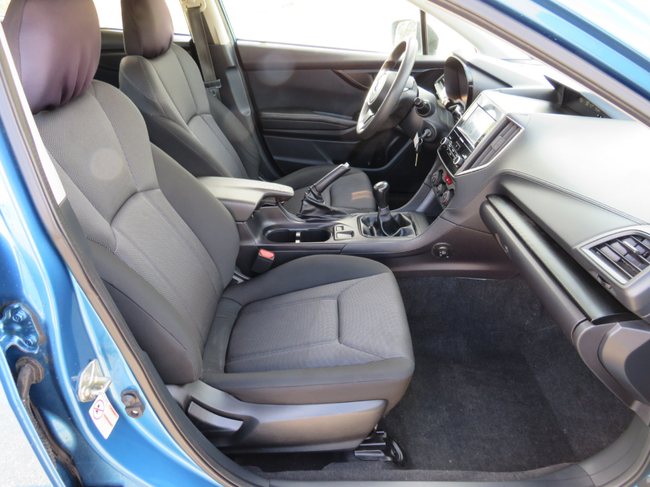 Subaru Impreza 2.0i 5M 5-Door 2017 Subaru Impreza 2.0i 5M 5-Door 2017