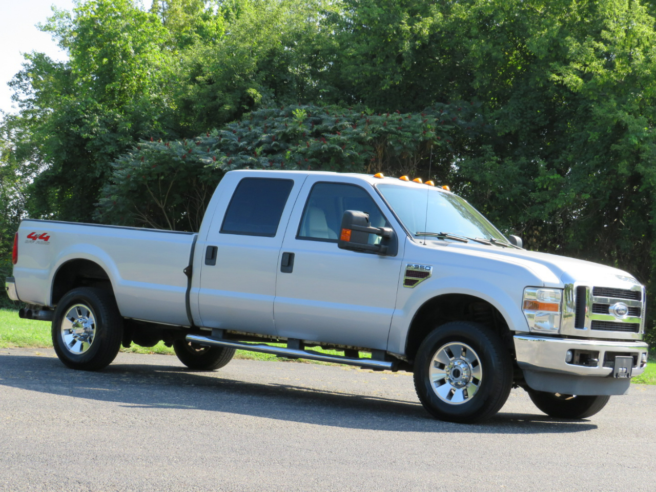 2008 Ford F-350 XL photo 9
