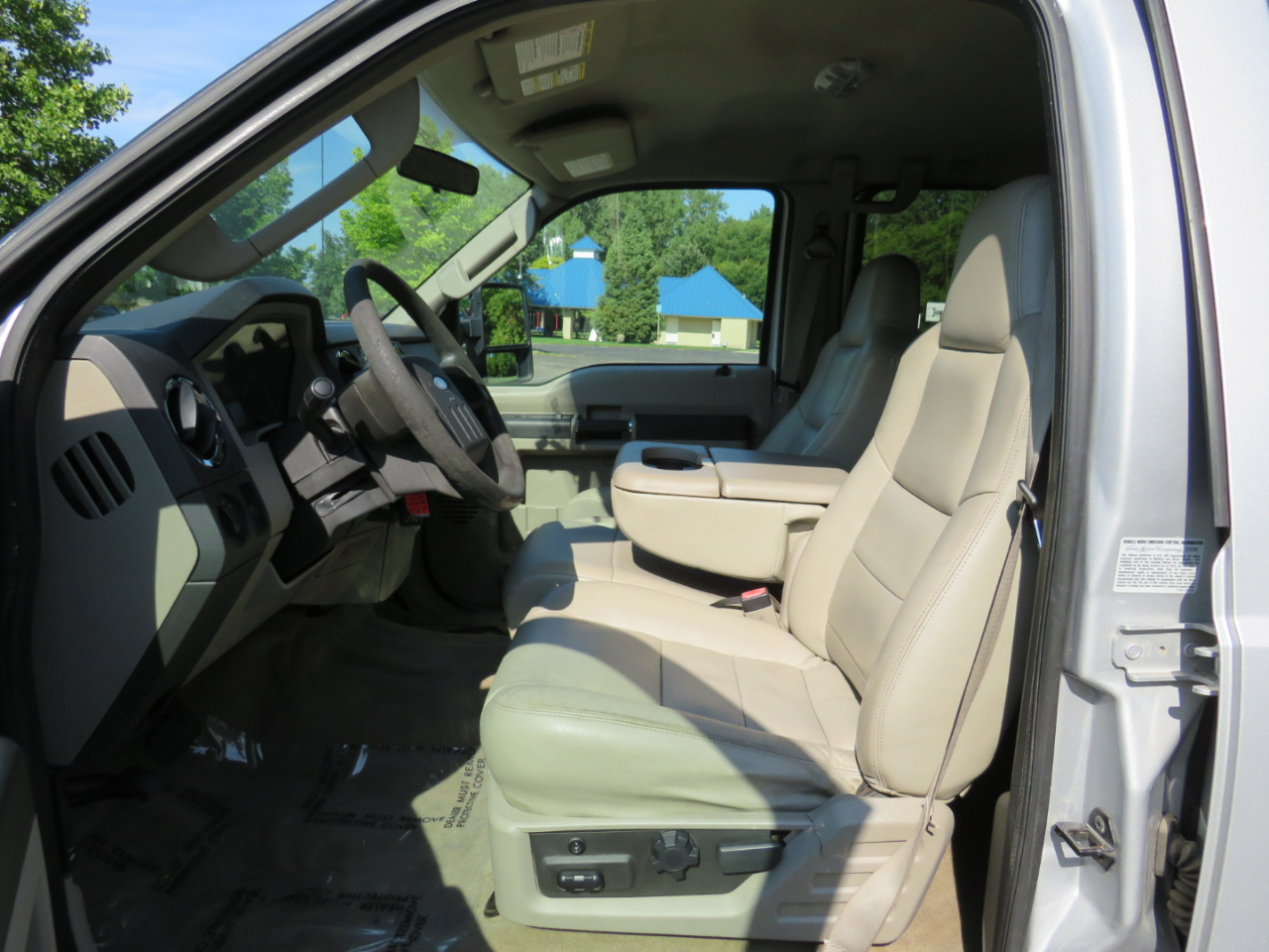 2008 Ford F-350 XL photo 16
