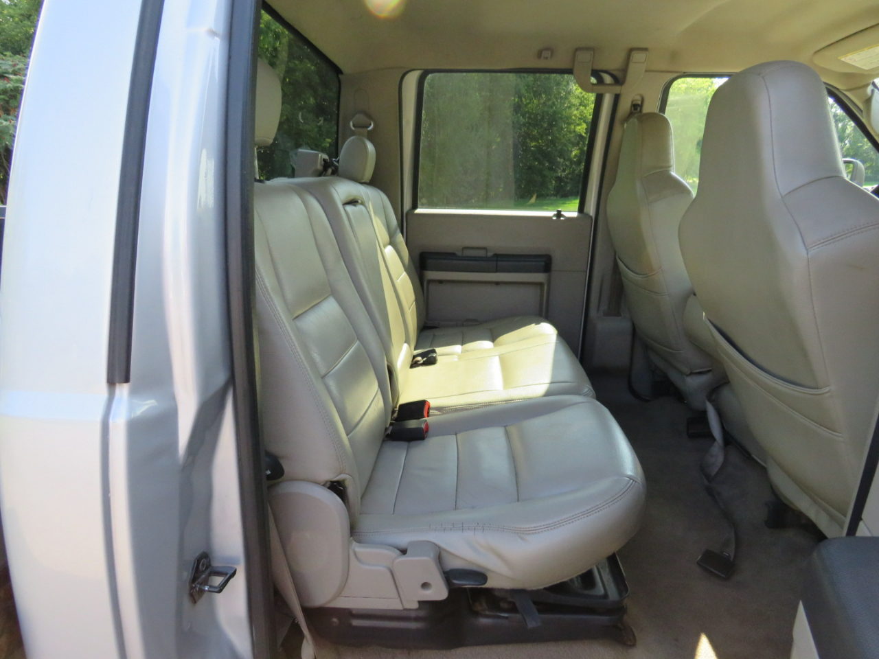 2008 Ford F-350 XL photo 19