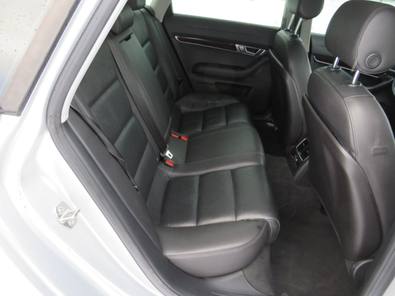 Audi A6 3.2 with Tiptronic 2007