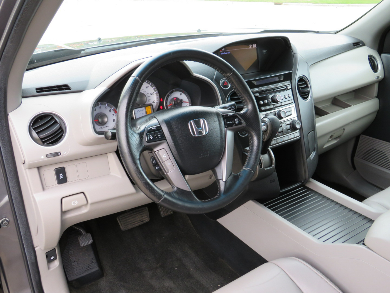 Honda Pilot EX-L 4WD 5-Spd AT 2013 Honda Pilot EX-L 4WD 5-Spd AT 2013