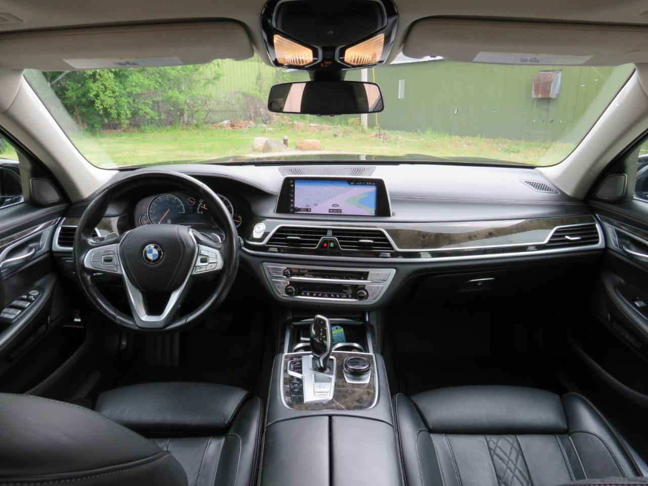 BMW 7-Series 750i xDrive 2017