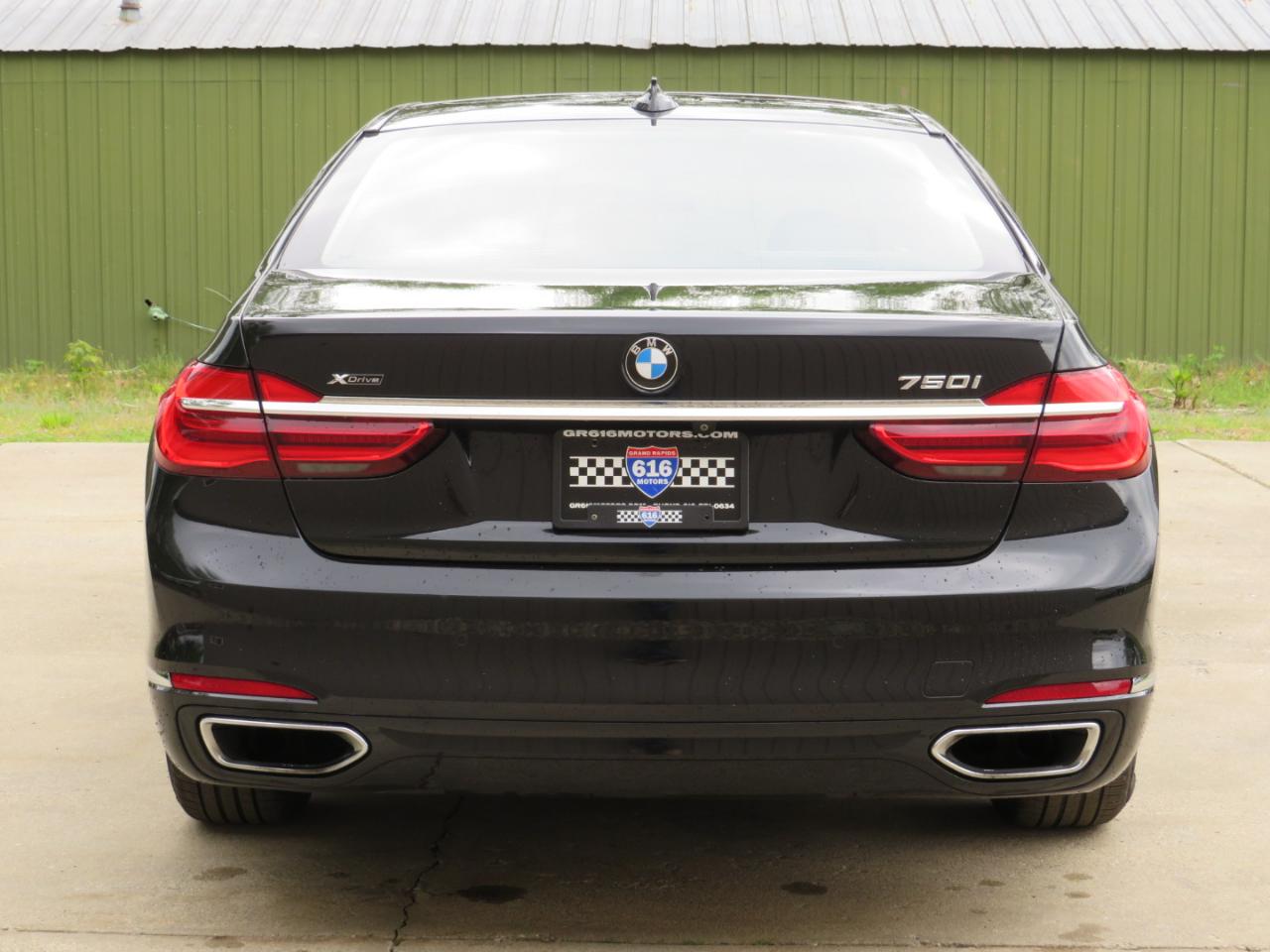 BMW 7-Series 750i xDrive 2017