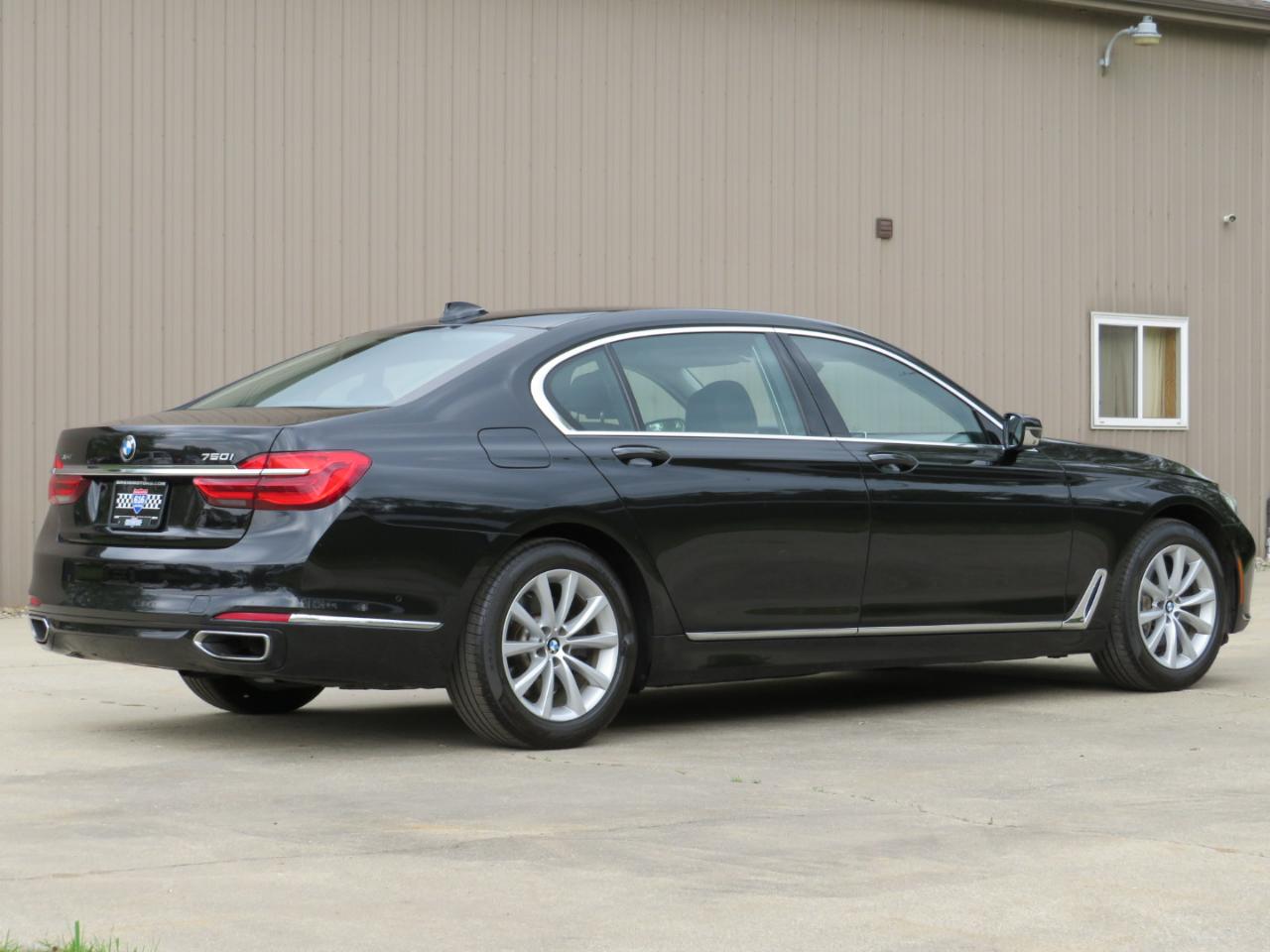 BMW 7-Series 750i xDrive 2017