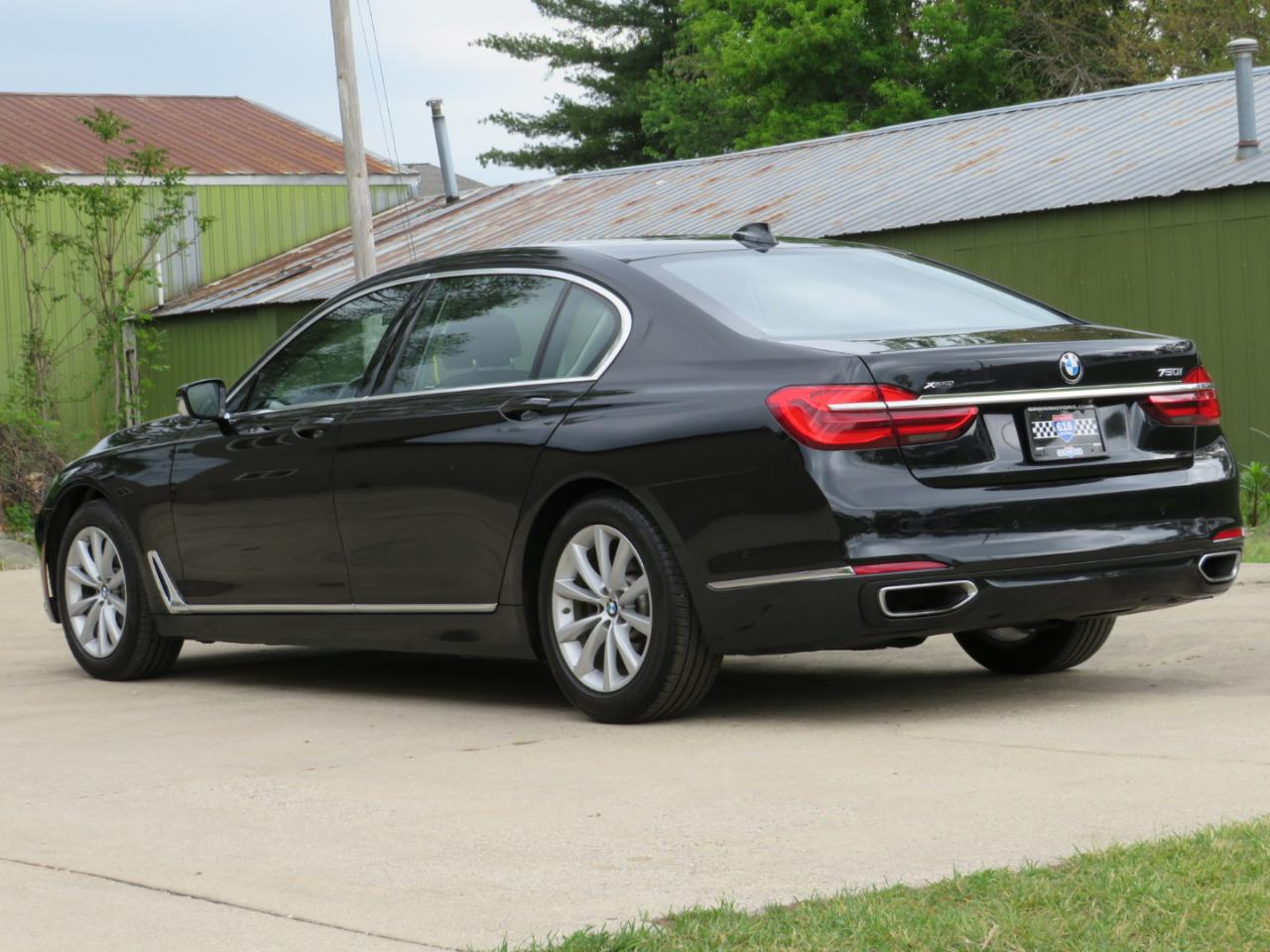 BMW 7-Series 750i xDrive 2017