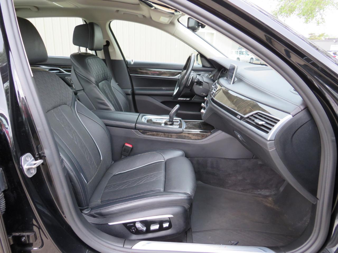 BMW 7-Series 750i xDrive 2017