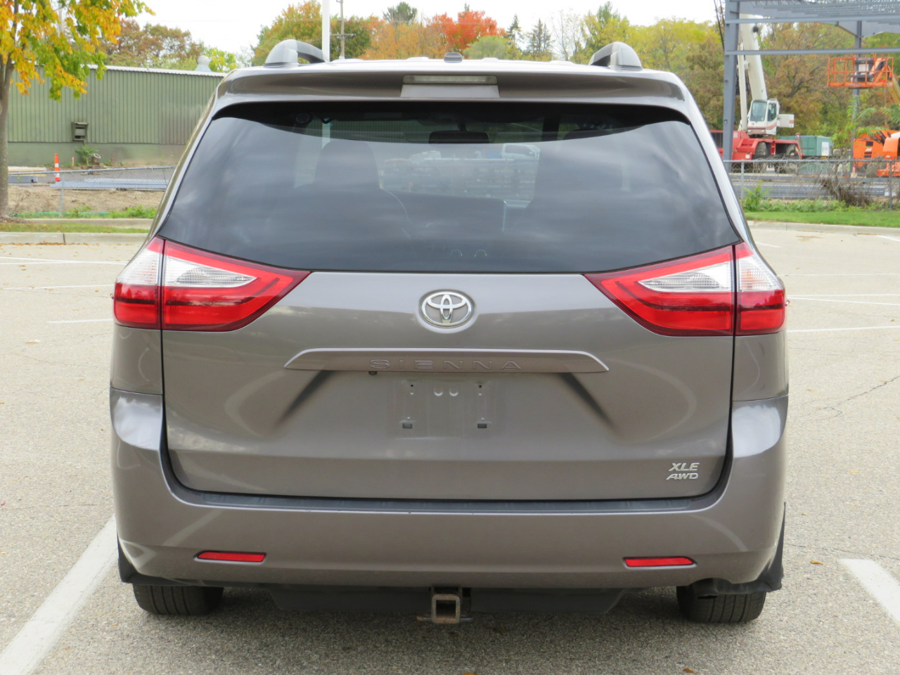 Toyota Sienna XLE 7-Passenger AWD 2017 Toyota Sienna XLE 7-Passenger AWD 2017