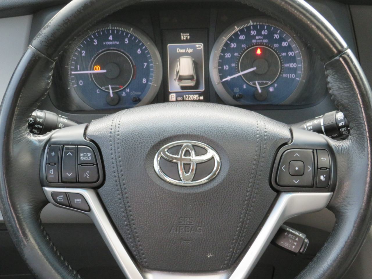 Toyota Sienna XLE 7-Passenger AWD 2017 Toyota Sienna XLE 7-Passenger AWD 2017